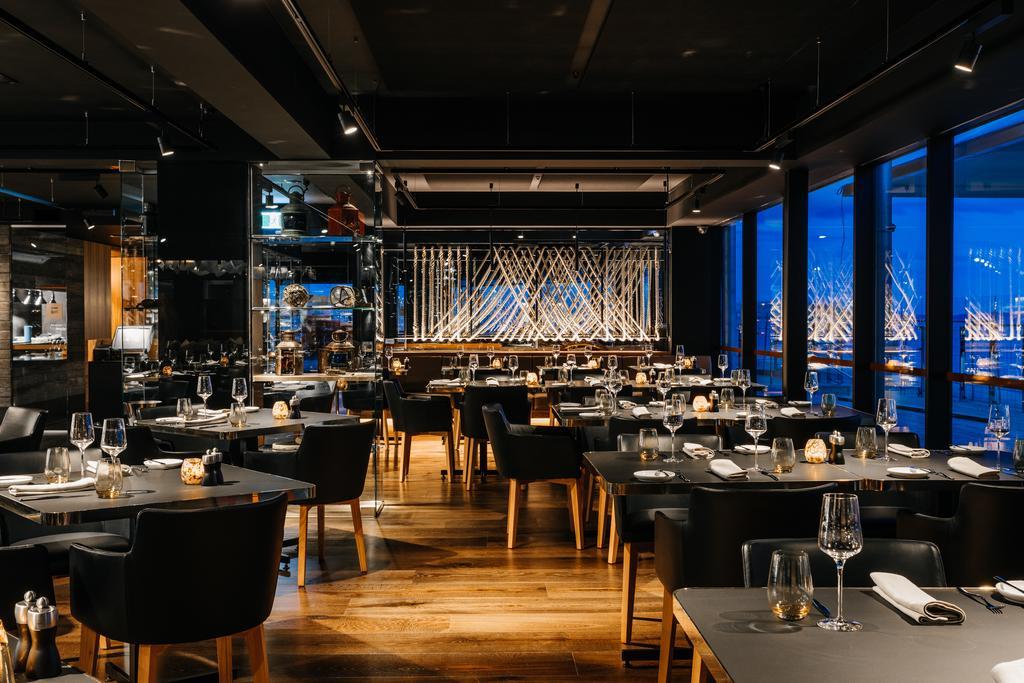맥q 01 호텔 호바트 외부 사진 Interior of the restaurant